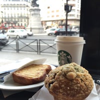 Photo taken at Starbucks Coffee by Rémy Dõan N. on 1/25/2015