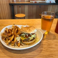 Photo taken at HiHo Cheeseburger by Jesse G. on 12/22/2022