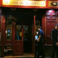 รูปภาพถ่ายที่ La Casa de la Cerveza โดย Danny P. เมื่อ 5/1/2022