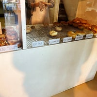 Photo taken at Maruichi Bagel by 亜米利加 on 3/6/2022