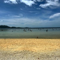 Photo taken at Yonehara Beach by 亜米利加 on 7/30/2023