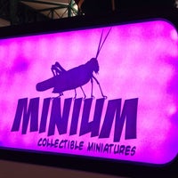 รูปภาพถ่ายที่ Minium Collectible Miniatures โดย Marcelo F. เมื่อ 12/13/2013