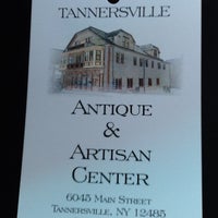 Foto tomada en Tannersville Antique And Artisan Center  por Barbara M. el 9/2/2013