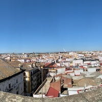 รูปภาพถ่ายที่ Hotel América Sevilla โดย Rene C. เมื่อ 4/4/2019