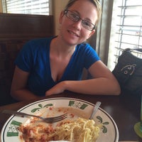 Photo taken at Olive Garden by Sharon B. on 5/1/2015