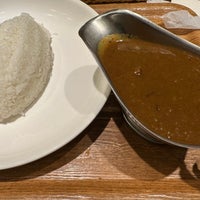 Photo taken at Club of Tokyo Famous Curry Diners by okamatake on 12/27/2023