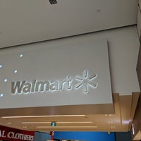 Das Foto wurde bei Walmart Supercentre von Tucker H. am 9/11/2018 aufgenommen