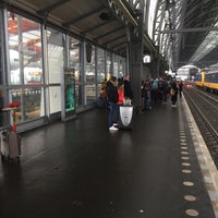 Photo taken at Intercity Direct Amsterdam Centraal - Brussel-Zuid/Midi by Hen s. on 1/25/2019