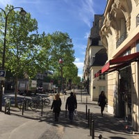 Photo taken at Boulevard Beaumarchais by Hen s. on 4/26/2019