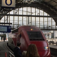 Photo taken at Intercity Direct Amsterdam Centraal - Brussel-Zuid/Midi by Hen s. on 9/14/2018