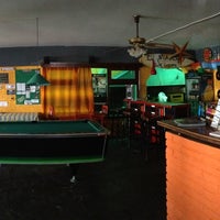 รูปภาพถ่ายที่ El Viajero Hostel &amp;amp; Suites Brava Beach โดย Roy S. เมื่อ 1/27/2013