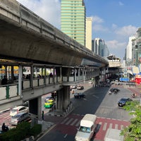 Photo taken at Asoke Intersection Sky Walk by gigabass on 1/16/2023