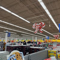 Foto tirada no(a) Walmart por gigabass em 12/6/2022