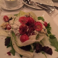 Photo taken at Ruth&amp;#39;s Chris Steak House by Treen on 9/7/2015