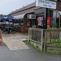 Photo taken at The Clam Box by Michael L. on 7/4/2021