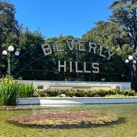 Photo taken at Beverly Hills Sign by Brenno E. on 4/16/2024