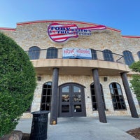 Foto scattata a Toby Keith&amp;#39;s I Love This Bar and Grill da Ted R. il 6/22/2022