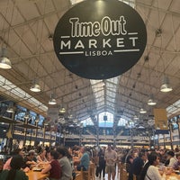 Photo taken at Mercado da Ribeira by Gina Paula Correa A. on 6/17/2022