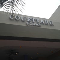 Das Foto wurde bei Courtyard by Marriott Miami Beach South Beach von Anup J. am 3/19/2013 aufgenommen
