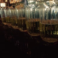 1/4/2015にLeslie 💁🏻🔪🍸 A.がRoyal Oak Bar and Grillで撮った写真