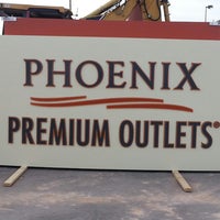 nike phoenix premium outlets