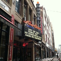 12/31/2012 tarihinde Brian W.ziyaretçi tarafından Hilarities 4th Street Theatre'de çekilen fotoğraf