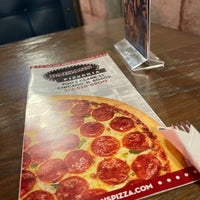 Photo taken at Paisans Pizzeria - Clark Street by Melissa on 6/19/2022