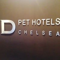Foto tomada en D Pet Hotels  por Vonetta S. el 5/8/2014