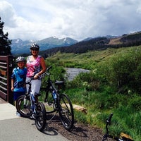 7/28/2014 tarihinde karen e.ziyaretçi tarafından Carvers Ski + Bike Rentals'de çekilen fotoğraf