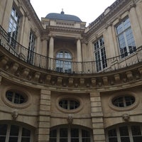 Photo taken at Hôtel de Beauvais — Cour administrative d&amp;#39;appel de Paris by Paola R. on 3/29/2015