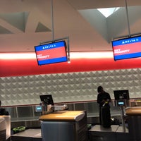 Photo taken at Delta Sky Priority Check-in Lounge by Paola R. on 11/16/2017