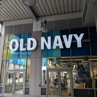 Photo taken at Old Navy by Paola R. on 11/2/2018