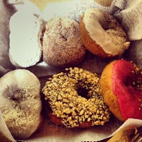 Foto tirada no(a) Propaganda Doughnuts por Katy em 1/24/2014