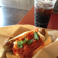 Foto diambil di Urban Hotdog Company oleh Dario G. pada 10/9/2012