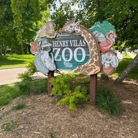 Das Foto wurde bei Henry Vilas Zoo von Monte am 5/27/2023 aufgenommen
