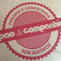 Photo taken at Pão &amp;amp; Companhia Itaparica by Marcelo L. on 7/31/2016