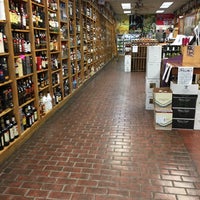 Photo taken at Cleveland Park Wine &amp;amp; Spirits by Nick N. on 3/17/2017