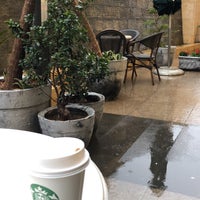 Foto tomada en Starbucks  por روان el 1/9/2020