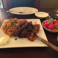 Foto scattata a Al Salam Restaurant and Market da A.M. il 7/15/2017