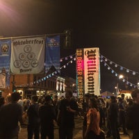 Foto scattata a Denver Oktoberfest da Fiona il 9/27/2015