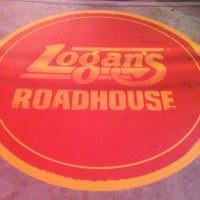 Photo taken at Logan&amp;#39;s Roadhouse by Tara L. on 5/8/2013