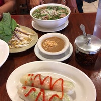 Photo taken at Pho Pasteur Restaurant by 𝐖𝐞𝐧𝐝𝐲 . on 10/22/2019