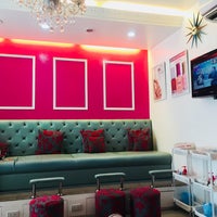 1/30/2018 tarihinde Maiza C.ziyaretçi tarafından Pretty Tipsy Nail &amp;amp; Waxing Salon'de çekilen fotoğraf