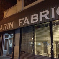 รูปภาพถ่ายที่ Zarin Fabrics โดย Astrid B. เมื่อ 1/3/2013