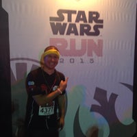 Photo taken at Star Wars Run by Bruno C. on 11/28/2015