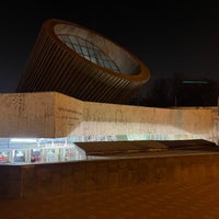 Photo taken at Yeritasardakan Metro Station | Երիտասարդական մետրոյի կայարան by Artur on 12/29/2022