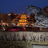 Photo taken at Cafesjian Sculpture Garden | Գաֆէսճեան քանդակների պարտեզ by Artur on 2/4/2023