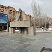 Photo taken at Ալեքսանդր Թամանյանի արձան by Artur on 2/4/2024