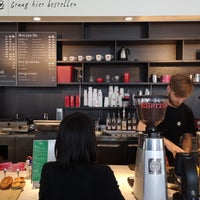 Photo taken at Nationale-Nederlanden Douwe Egberts Café by Than R. on 10/22/2018