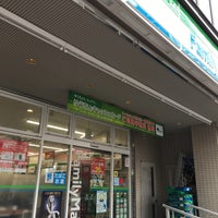 Photo taken at FamilyMart by だいゆうはやし 電. on 2/21/2018